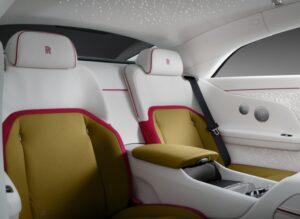 Den luksuriøse kabine bag i Rolls Royce Spectre